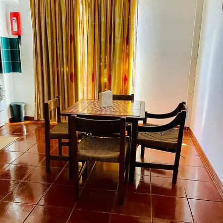 Appartamento T1, Da Oura *