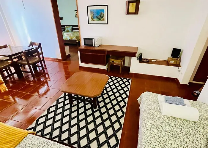 T1, Da Oura Apartamento