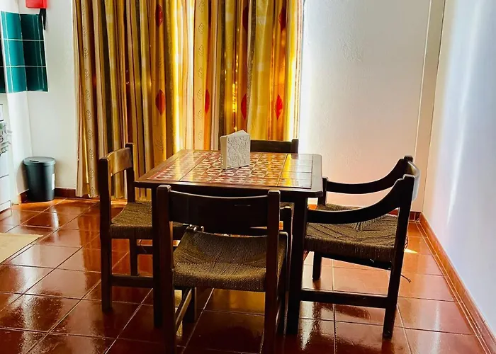 Apartamento T1, Da Oura *